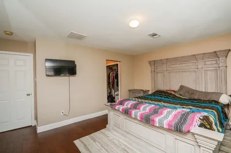 1402 Chestnut Ridge Road Kingwood TX 77339