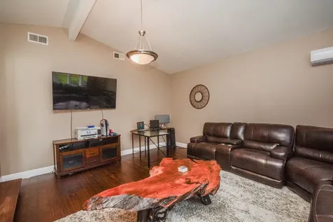 1402 Chestnut Ridge Road Kingwood TX 77339