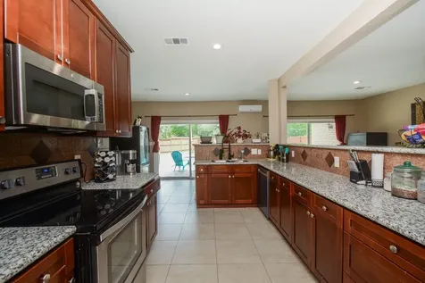1402 Chestnut Ridge Road Kingwood TX 77339