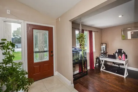 1402 Chestnut Ridge Road Kingwood TX 77339