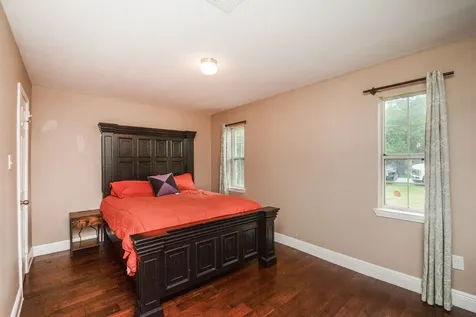 1402 Chestnut Ridge Road Kingwood TX 77339