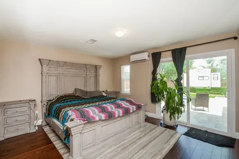 1402 Chestnut Ridge Road Kingwood TX 77339