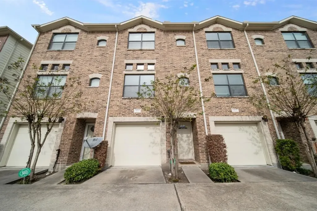 7650 Springhill Street 403 Houston TX 77021