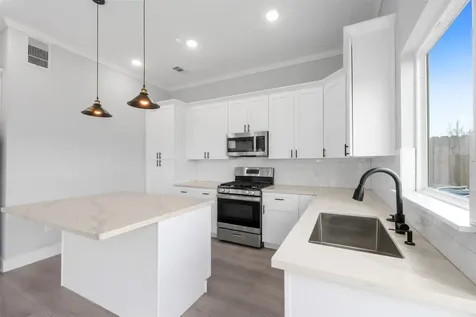 9202 Buffum Street Houston TX 77051