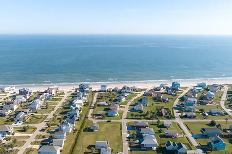 4211 Surf Drive Galveston TX 77554