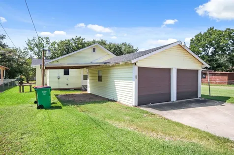 3222 Illinois Street Baytown TX 77520