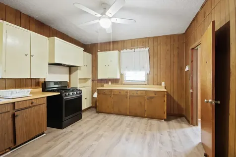 3222 Illinois Street Baytown TX 77520