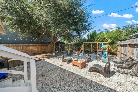 805 E 36th Street Houston TX 77022