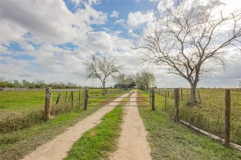 12617 Fm 1887 Road Hempstead TX 77445