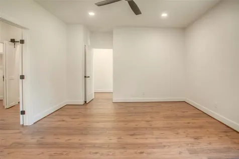 83 Dahlia Road Huntsville TX 77320