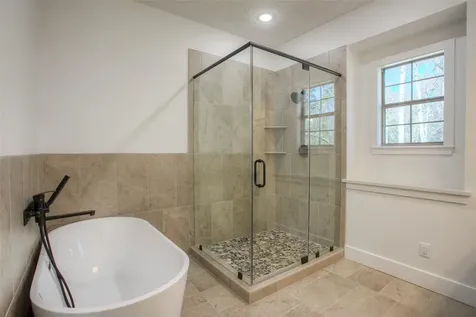 83 Dahlia Road Huntsville TX 77320