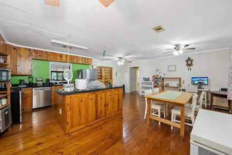 184 Rosemary Lane Livingston TX 77351