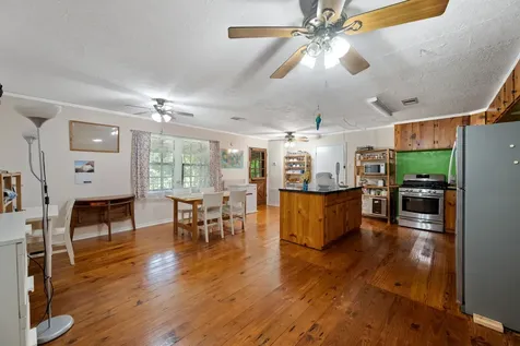184 Rosemary Lane Livingston TX 77351