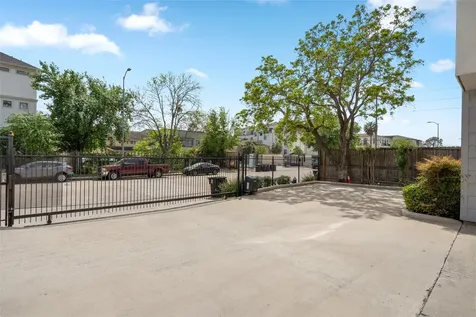 5712 Winsome Lane 5 Houston TX 77057