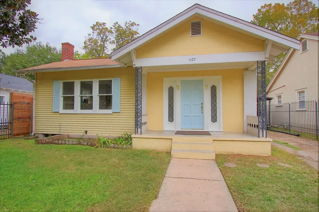 1127 Walling Street Houston TX 77009