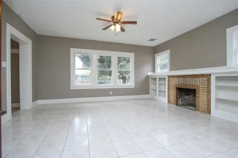 1127 Walling Street Houston TX 77009