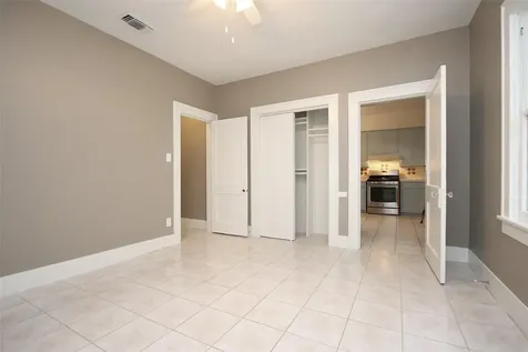 1127 Walling Street Houston TX 77009