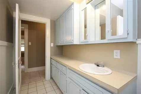 1127 Walling Street Houston TX 77009