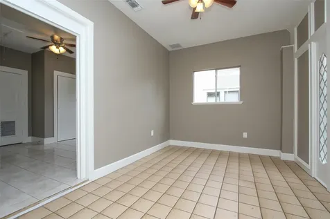 1127 Walling Street Houston TX 77009