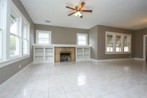1127 Walling Street Houston TX 77009