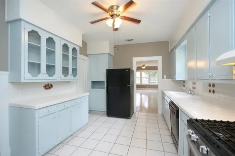 1127 Walling Street Houston TX 77009