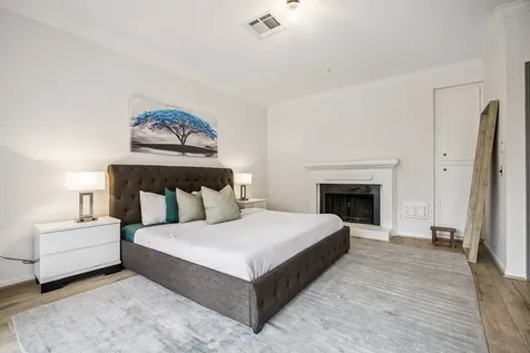 2524 Nantucket Drive C Houston TX 77057