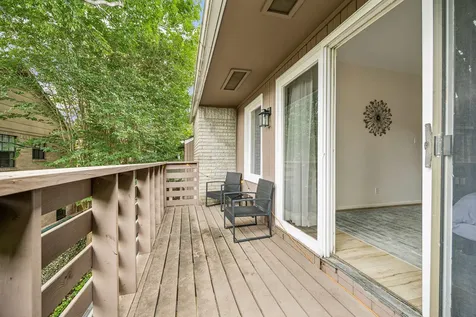 2524 Nantucket Drive C Houston TX 77057