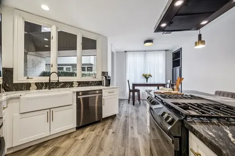 2524 Nantucket Drive C Houston TX 77057