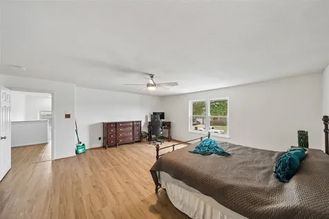 2719 Chatford Hollow Lane Houston TX 77014