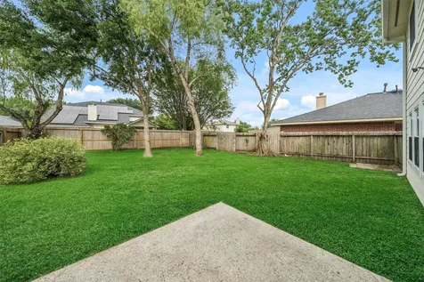 2719 Chatford Hollow Lane Houston TX 77014