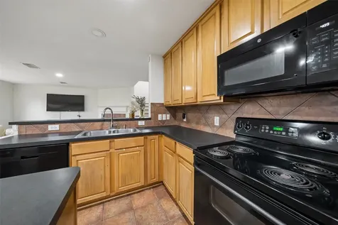 2719 Chatford Hollow Lane Houston TX 77014