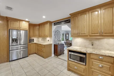 31637 Bohlssen Road New Caney TX 77357