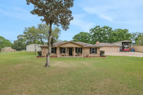 31637 Bohlssen Road New Caney TX 77357