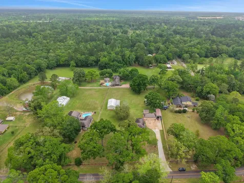 31637 Bohlssen Road New Caney TX 77357