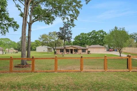 31637 Bohlssen Road New Caney TX 77357