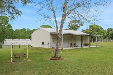 31637 Bohlssen Road New Caney TX 77357