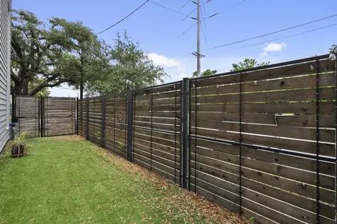2518 Pease Street Houston TX 77003