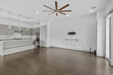 2518 Pease Street Houston TX 77003