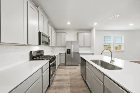 1211 Avenue M Bay City TX 77414