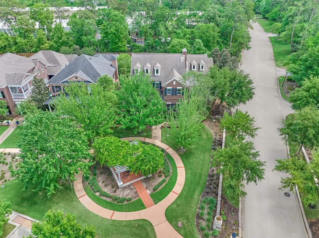 2731 Lake Front Circle The Woodlands TX 77380