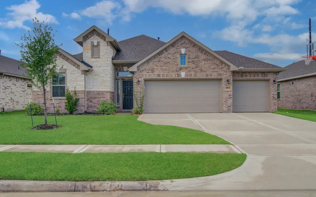 4603 Bay Vista Drive Baytown TX 77523