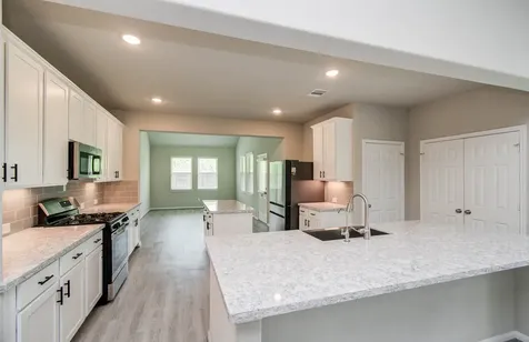 4603 Bay Vista Drive Baytown TX 77523