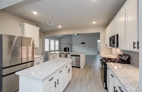 4603 Bay Vista Drive Baytown TX 77523