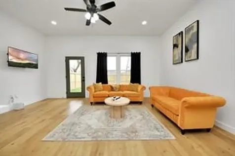 4010 Dreyfus Street Houston TX 77021