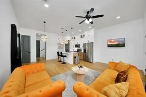 4010 Dreyfus Street Houston TX 77021