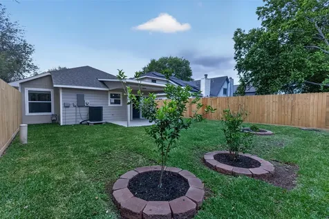 12534 Warrenwood Drive Houston TX 77066