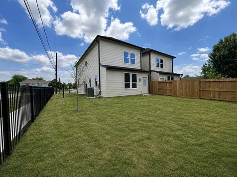 5921 Eastland Street Houston TX 77028