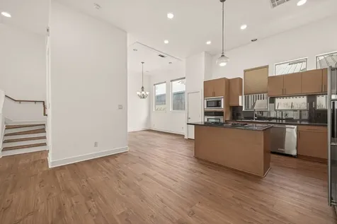 724 Ruthven Street Houston TX 77019