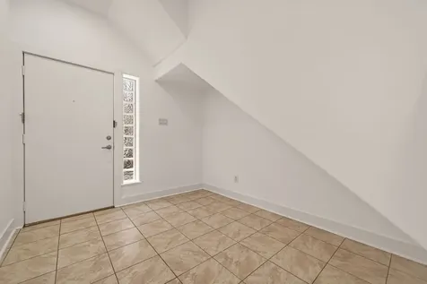 724 Ruthven Street Houston TX 77019