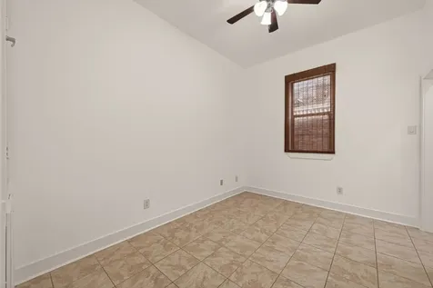 724 Ruthven Street Houston TX 77019